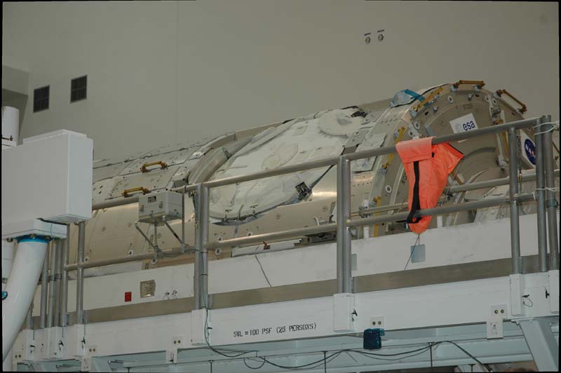 STS-120_01
