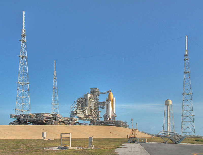 STS-125_38