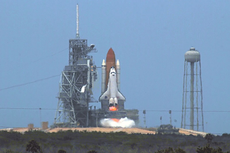 STS-125_41