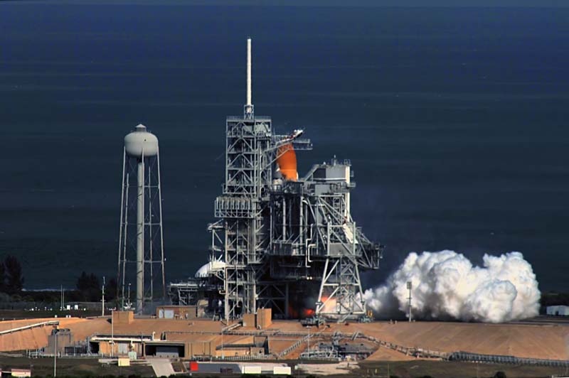 STS-129_09